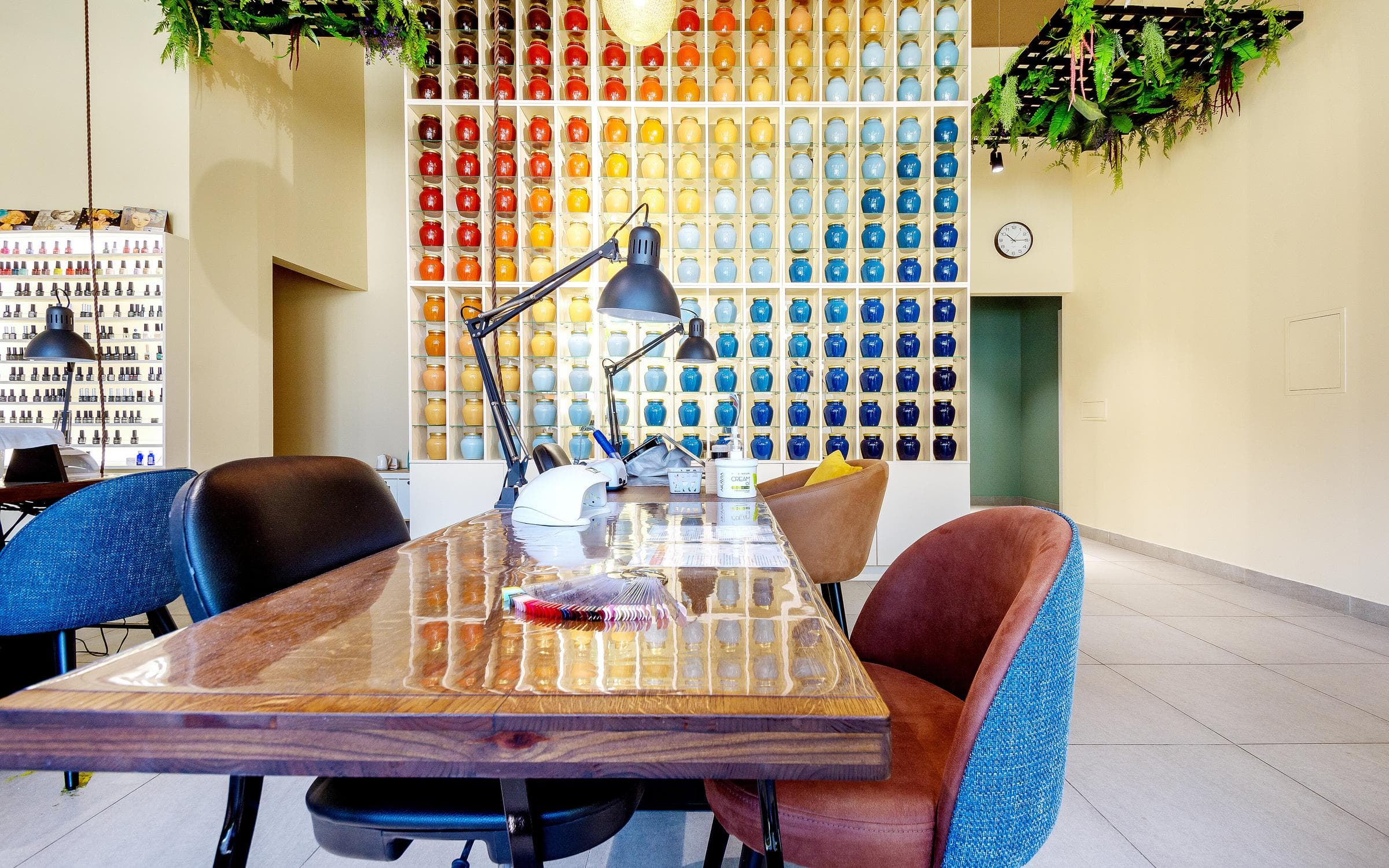 NailLounge на Комендантском